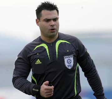 Ο Παμπορίδης «σφυρίζει» στον ΑΕΚ-Παναθηναϊκός