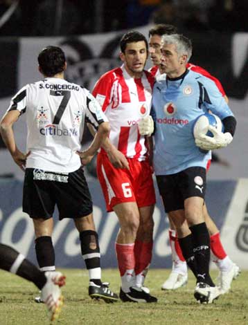 Σε απολογία κλήθηκαν Κονσεϊσάο και Νικοπολίδης