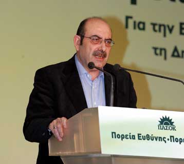 Oξεία αντιπαράθεση ΠΑΣΟΚ-ΝΔ για το «παρασκήνιο» της εξαγοράς της Γερμανός