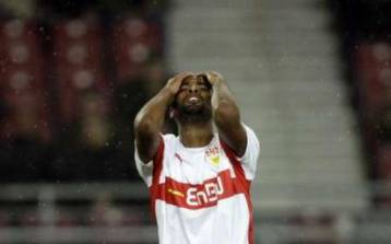 Διέψευσε τα προγνωστικά η Στουτγάρδη, τα επιβεβαίωσε η Ντόρτμουντ