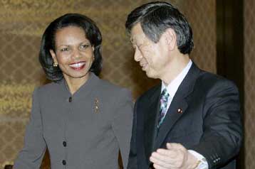 Στην Ιαπωνία η Κοντολίζα Ράις με Βόρειο Κορέα και αμερικανικές βάσεις στις …αποσκευές