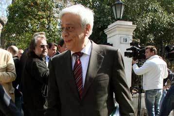 H μάχη κατά της διαφθοράς προτεραιότητα της κυβέρνησης, επαναλαμβάνει ο Πρ.Παυλόπουλος