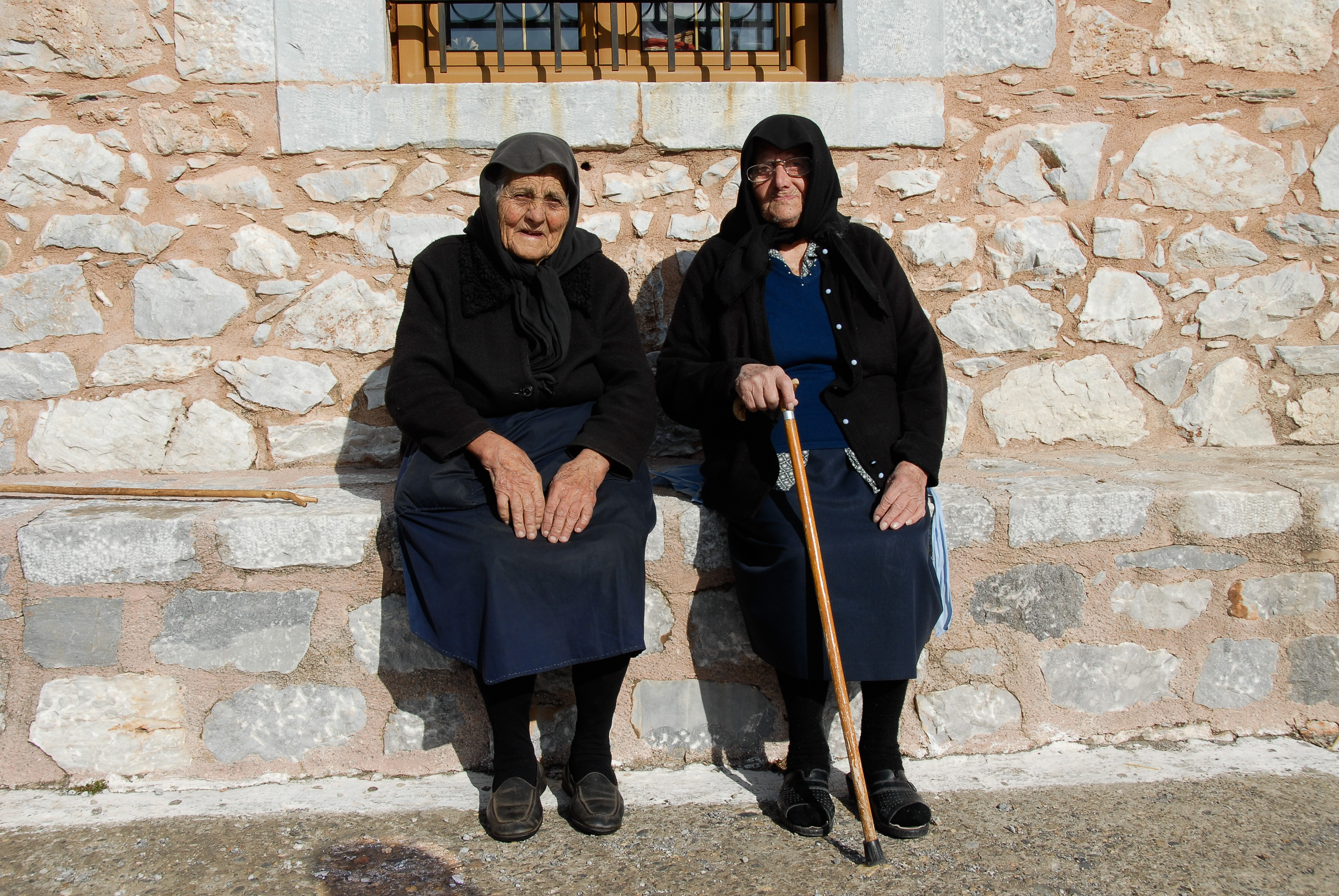 Κότρωνας, πέτρα και φως