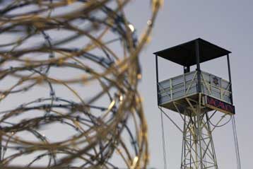 Στη φυλακή ένας στους 100 ενήλικους Αμερικανούς, αποκαλύπτει έρευνα