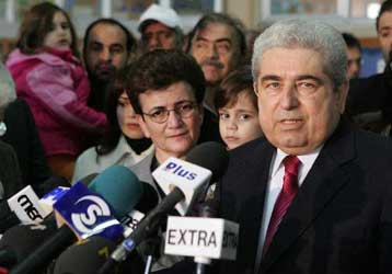 Στην Αθήνα ο Δημήτρης Χριστόφιας εν όψει εξελίξεων στο Κυπριακό