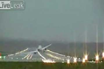 Δραματικές στιγμές στην προσγείωση αεροσκάφους στο Αμβούργο