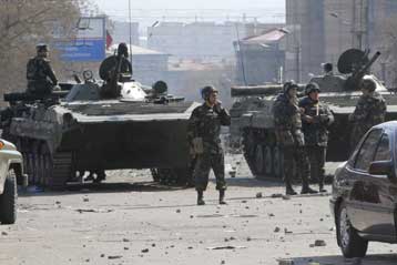 Υπερ των συνομιλιών κυβέρνησης και αντιπολίτευσης στην Αρμενία τάσσονται οι ΗΠΑ