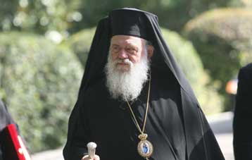 Σε έργα κοινωνικού χαρακτήρα προσανατολίζεται ο αρχιεπίσκοπος Ιερώνυμος