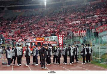 «Koκκινίζει» το Λονδίνο από 4.500 Ελληνες