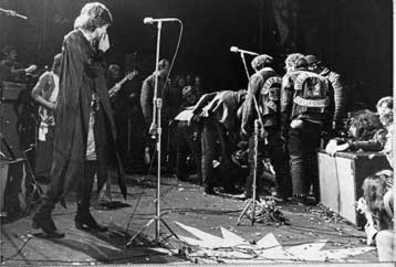 Οι Hells Angels σχεδίαζαν να δολοφονήσουν τον Μ.Τζάγκερ, λέει πρώην πράκτορας του FBI