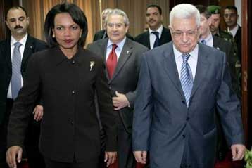 Εκεχειρία απαιτεί ο Αμπάς για την επιστροφή στη διαπραγμάτευση με το Ισραήλ