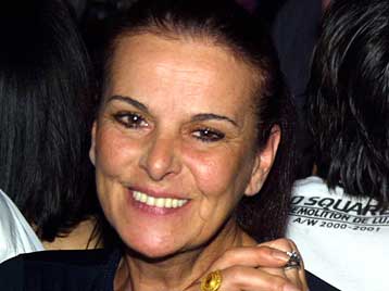 Έχασε τη μάχη με τον καρκίνο η Έλενα Ναθαναήλ