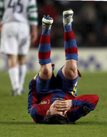 Eνάμιση μήνα εκτός ο Μέσι, τραυματίστηκε στο ματς με τη Σέλτικ