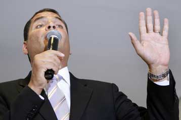 Στη διπλωματία στρέφεται ο Ισημερινός αναζητώντας στήριξη στη διαμάχη με την Κολομβία