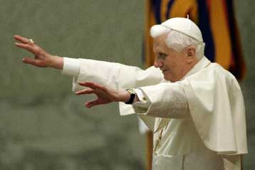 Μόνιμο διαθρησκευτικό διάλογο εγκαθιδρύουν Βατικανό και Μουσουλμάνοι