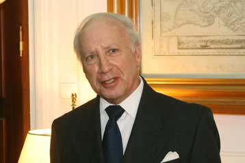 Παραμένει το χάσμα Ελλάδας-ΠΓΔΜ μετά την επίσκεψη Νίμιτς στα Σκόπια