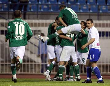 Παραμένει στην κορυφή ο Παναθηναϊκός, 1-0 τον Ατρόμητο στο Περιστέρι