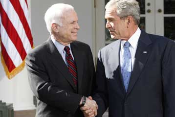 Επίσημη υποστήριξη της υποψηφιότητας ΜακΚέιν από τον Τζορτζ Μπους