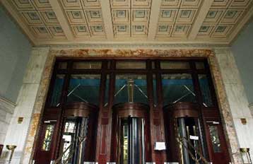 Στις 15:00 ξεκίνησε -με σημαντικές απώλειες- η συνεδρίαση στο Χρηματιστήριο