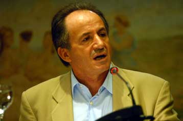 Η γήρανση δεν επηρεάζει το Ασφαλιστικό, λέει ο Χρ.Πολυζωγόπουλος