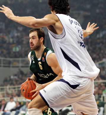 Από του Χάτσον τα… δόντια γλίτωσε ο Παναθηναϊκός χάρη σε Σπανούλη και Μπατίστ