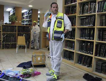 Σε ισραηλινό κλοιό και η Δ.Όχθη μετά το μακελειό στην Ιερουσαλήμ