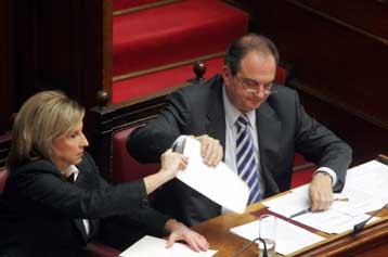 Θέμα κομματικής πειθαρχίας τίθεται για την ψήφιση του Ασφαλιστικού