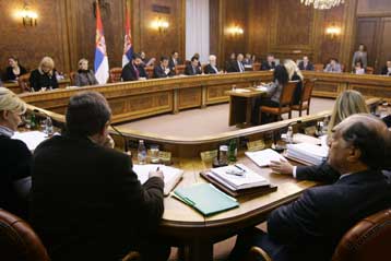 Τριγμοί στην κυβέρνηση της Σερβίας για την ευρωπαϊκή προοπτική της χώρας