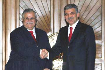 Συνεργασία κατά των Κούρδων ανταρτών προσφέρει στην Τουρκία ο Τζαλάλ Ταλαμπανί