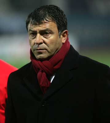 Ρωτήστε αυτούς που τα γράφουν, απάντησε ο Λεμονής για τα περί αντικατάστασής του