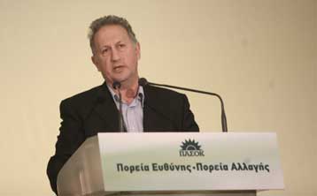 Κάποιοι ίσως έχουν αποφασίσει ότι αυτό το ΠΑΣΟΚ έχει τελειώσει, λέει ο Κ.Σκανδαλίδης