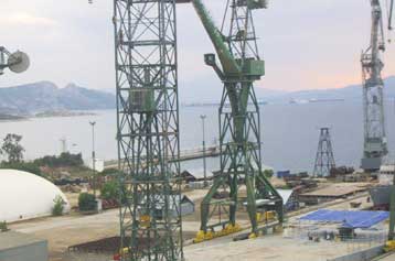 Ένας νεκρός και ένας τραυματίας από έκρηξη στα ναυπηγεία Χαλκίδας