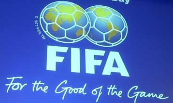 Μυστικοί τραπεζικοί λογαριασμοί «καίνε» μέλος της FIFA