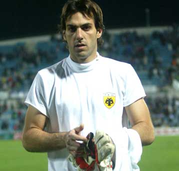 Τρόμαξαν με Μορέτο στην ΑΕΚ, καθυστερεί η επανένταξη του «Αρού»