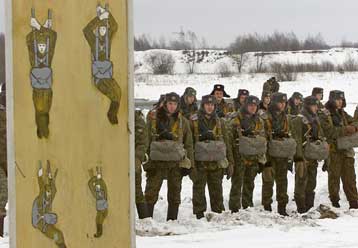 Στο σφυρί η ακίνητη περιουσία του ρωσικού στρατού για τις σύγχρονες ανάγκες στέγασης