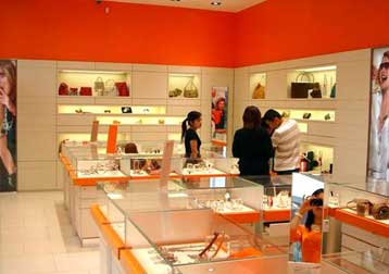 Βελτίωση μεγεθών για την Folli-Follie το 2007