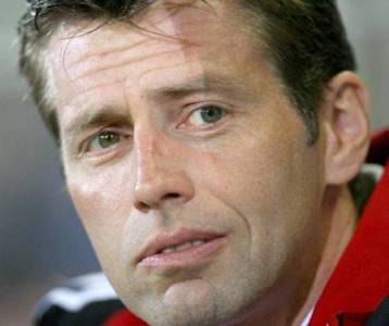 Ψηλά στη λίστα του Ντέμη ο προπονητής της Λεβερκούζεν Σκίμπε