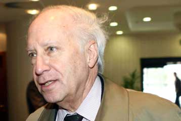 Νέος γύρος συνομιλιών για την ονομασία της ΠΓΔΜ τη Δευτέρα στη Βιέννη