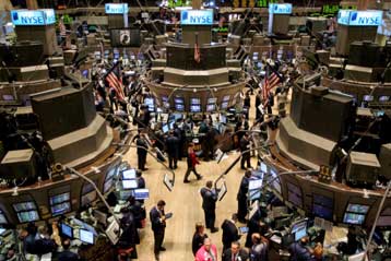 Ανοδος στην Γουόλ Στριτ αλλά αρνητικό πρόσημο στην Ευρώπη