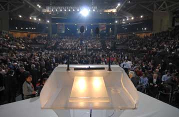 Με ομιλίες στελεχών συνεχίζεται το συνέδριο του ΠΑΣΟΚ