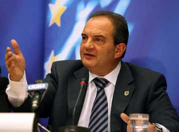 Ως κίνητρο για επιτάχυνση των μεταρρυθμίσεων βλέπει ο πρωθυπουργός τη διεθνή «κρίση»