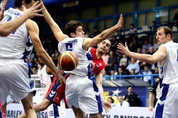 Προπόνηση για Παναθηναϊκό, άρωμα τετράδας για Πανελλήνιο, ανάσα για τον ΑΓΟΡ