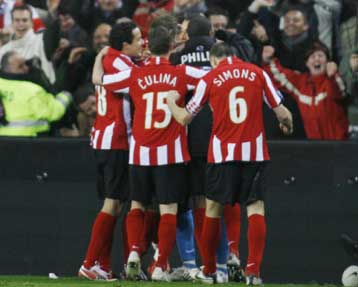 Σαρωτική η Φέγενορντ περιμένει Αϊντχόφεν και Αγιαξ