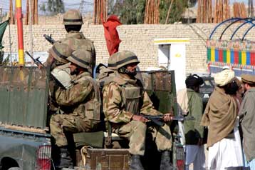 Πολύνεκρη επίθεση με πυραύλους στο βόρειο Πακιστάν