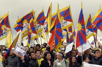 Η Κίνα εμποδίζει την πρόσβαση στο YouTube λόγω Θιβέτ