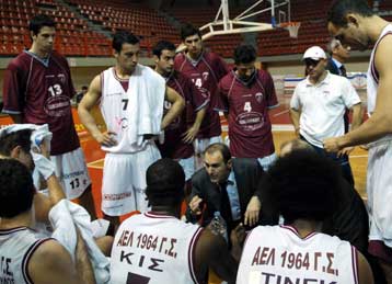 Δεν… χαλαρώνει ο Καλαφατάκης, προβληματισμένος ο Χέρμπερτ