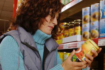 Η ΕΕ αμφισβητεί τις επιπτώσεις των πρόσθετων τροφίμων στα παιδιά