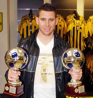 Ο Κόκε παραδέχεται ότι η σχέση του με τους φιλάθλους του Αρη έχει… ξεφύγει