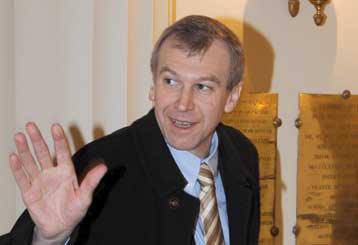 Επιτέλους κυβέρνηση συνασπισμού στο Βέλγιο υπό τον Ιβ Λετέρμ