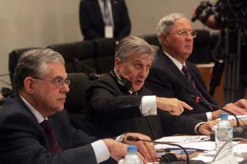 «Κόκκινη κάρτα» από την ΕΚΤ για την ένταξη του Ταμείου των υπαλλήλων της ΤτΕ στο ΙΚΑ